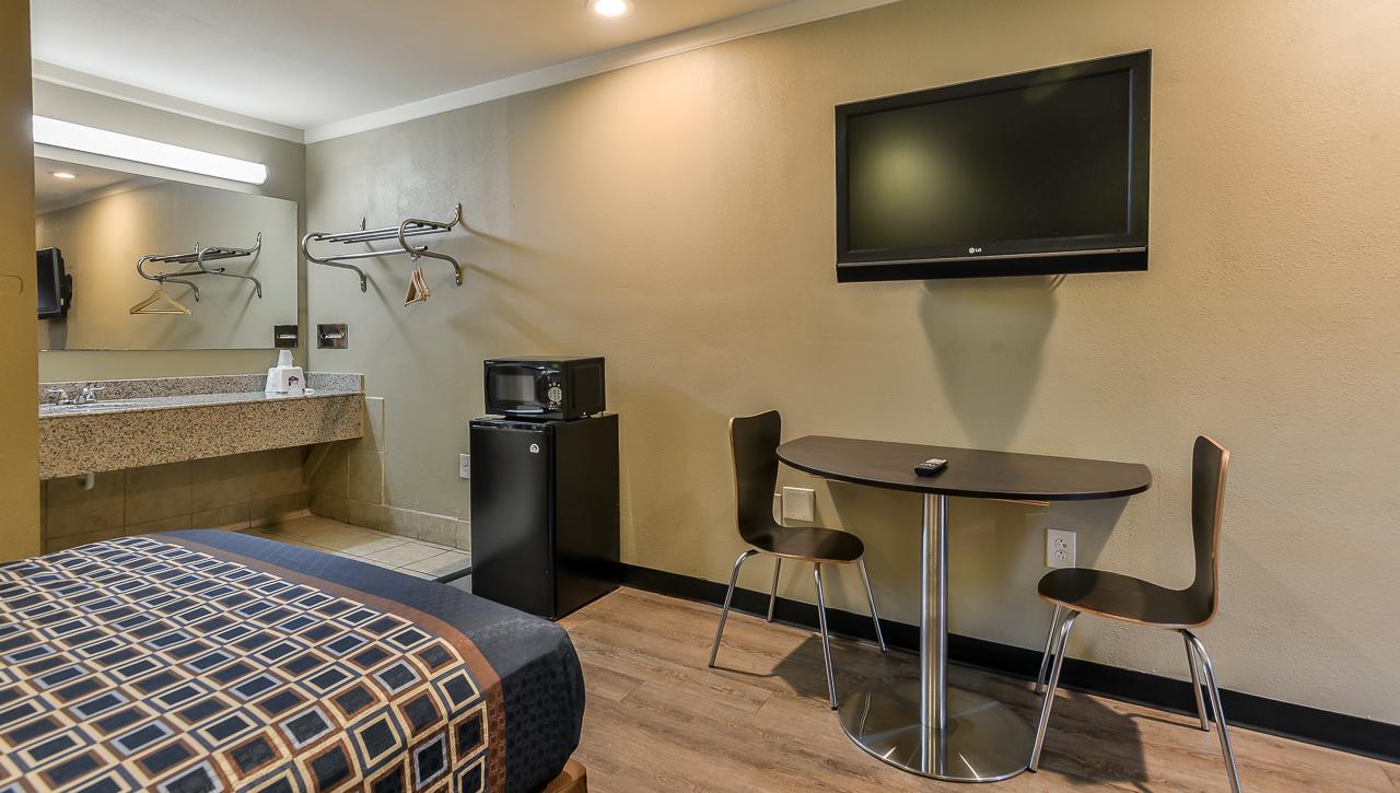 Budgetel Inn And Suites Raleigh Exterior foto